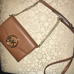 Michael kors cross body